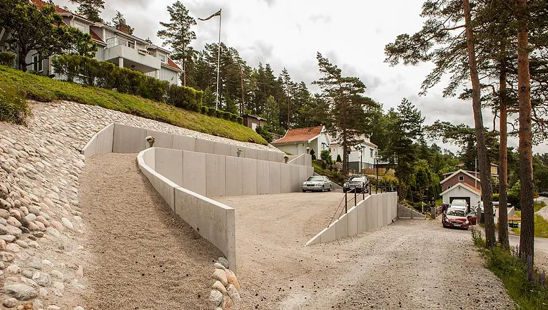 L-stöd i betong i villa miljö